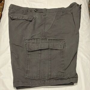 EUC Sz 40 RedHead gray twill cargo shorts